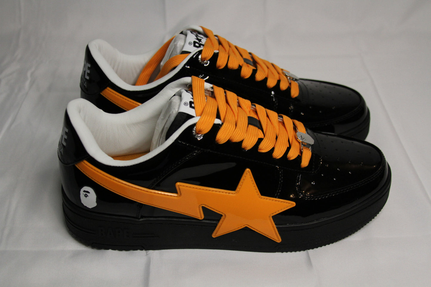 Bapesta OS M2 "Black Orange"